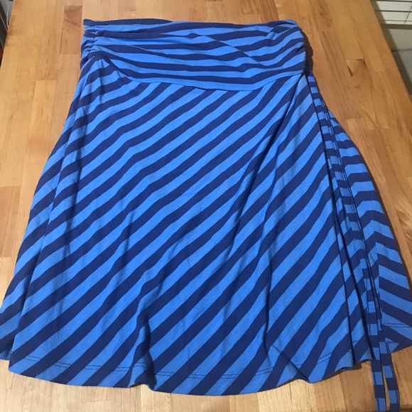 Alpine Design Dresses & Skirts - Soft Flirty Alpine Design Blue Striped Skirt